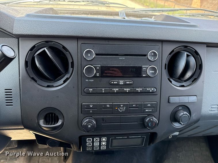 image for item DS4281 2017 Ford F650 refrigerated truck