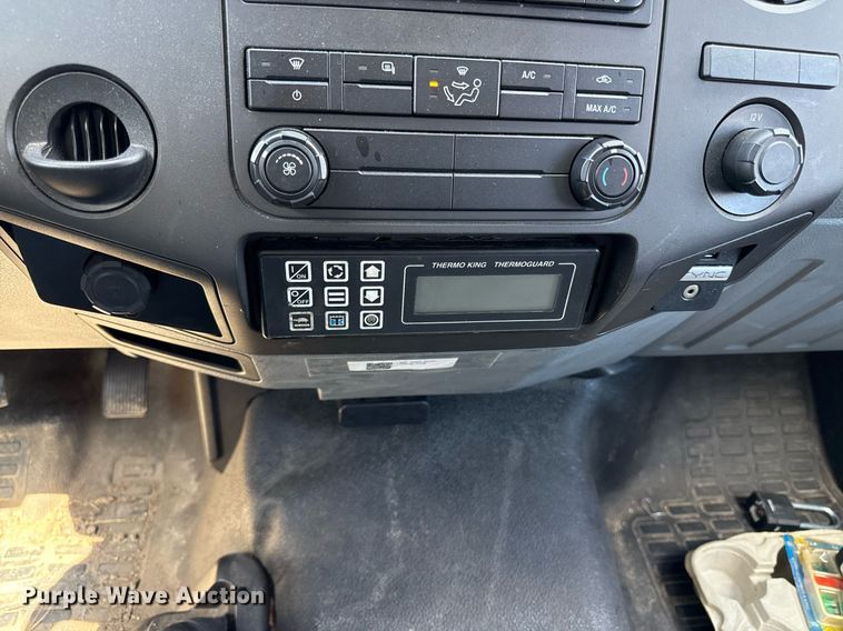 image for item DS4281 2017 Ford F650 refrigerated truck