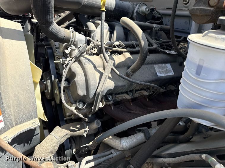 image for item DS4281 2017 Ford F650 refrigerated truck