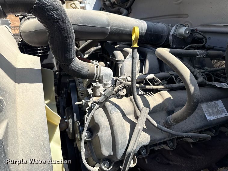 image for item DS4281 2017 Ford F650 refrigerated truck