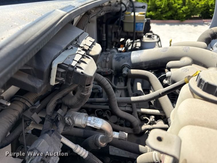 image for item DS4281 2017 Ford F650 refrigerated truck