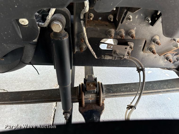 image for item DS4281 2017 Ford F650 refrigerated truck