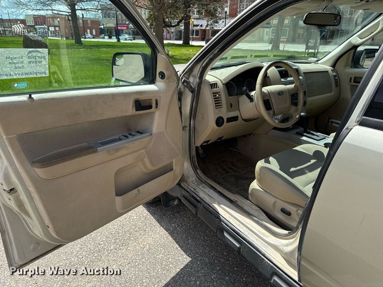 image for item DT0714 2012 Ford Escape SUV