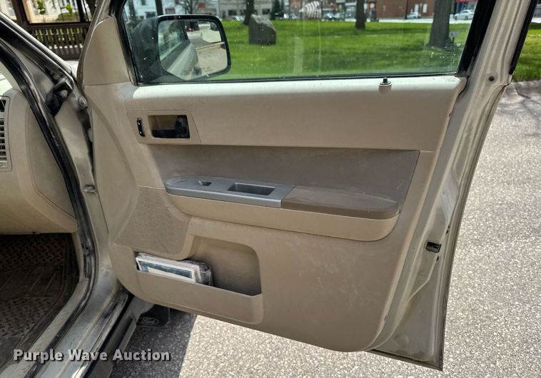 image for item DT0714 2012 Ford Escape SUV