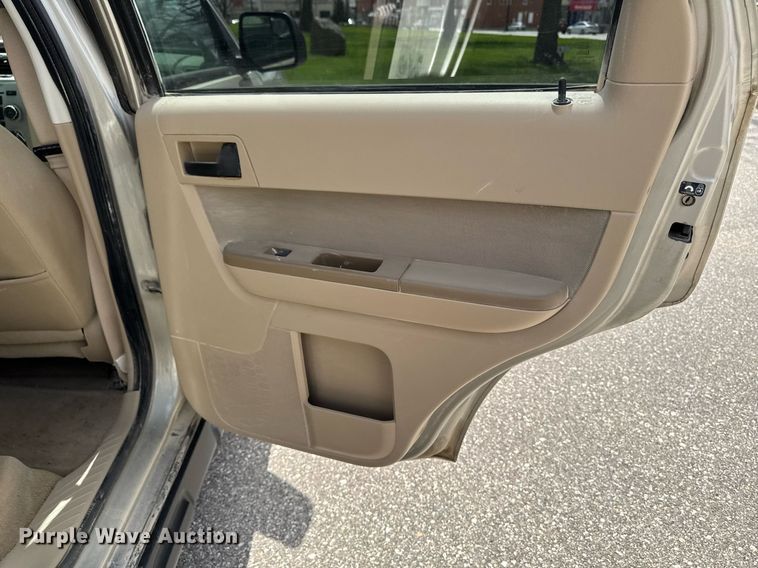 image for item DT0714 2012 Ford Escape SUV