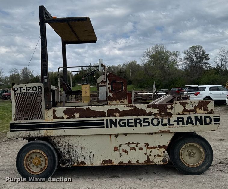 image for item DT0729 Ingersoll-Rand PT-120R pneumatic roller