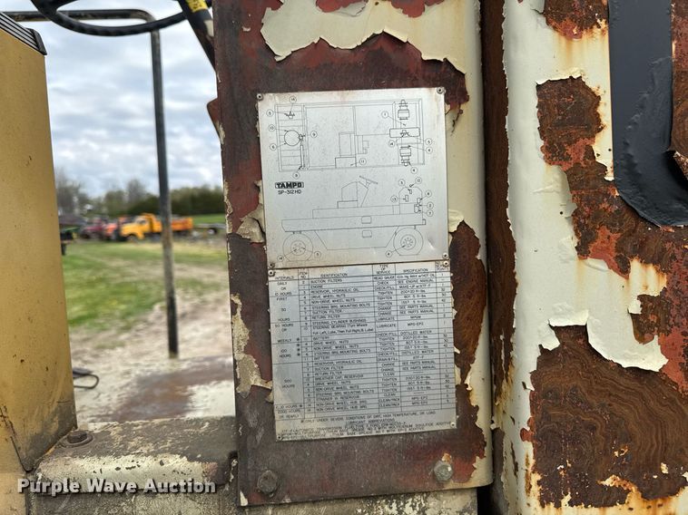 image for item DT0729 Ingersoll-Rand PT-120R pneumatic roller