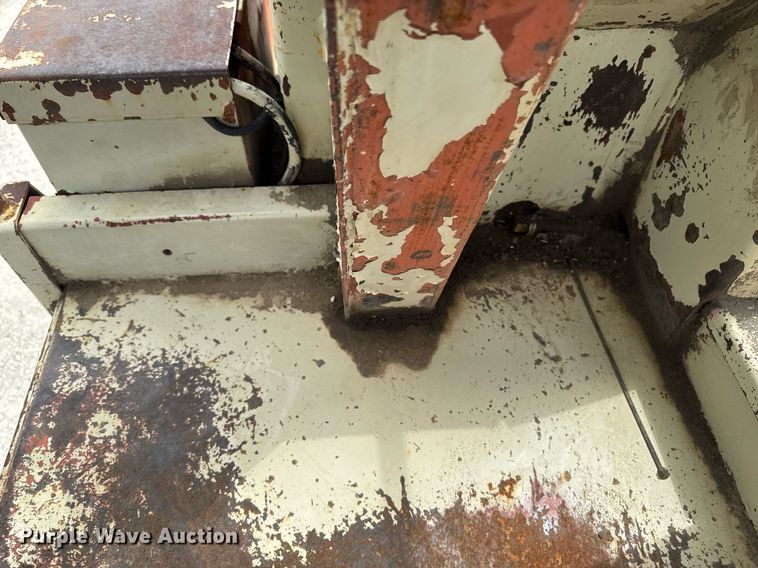 image for item DT0729 Ingersoll-Rand PT-120R pneumatic roller