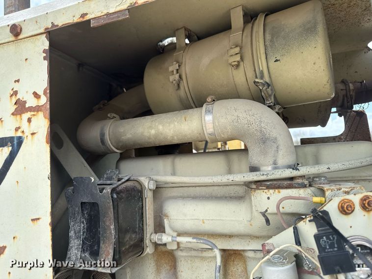 image for item DT0729 Ingersoll-Rand PT-120R pneumatic roller