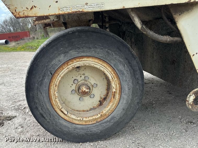 image for item DT0729 Ingersoll-Rand PT-120R pneumatic roller