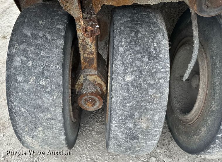 image for item DT0729 Ingersoll-Rand PT-120R pneumatic roller