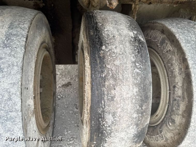 image for item DT0729 Ingersoll-Rand PT-120R pneumatic roller