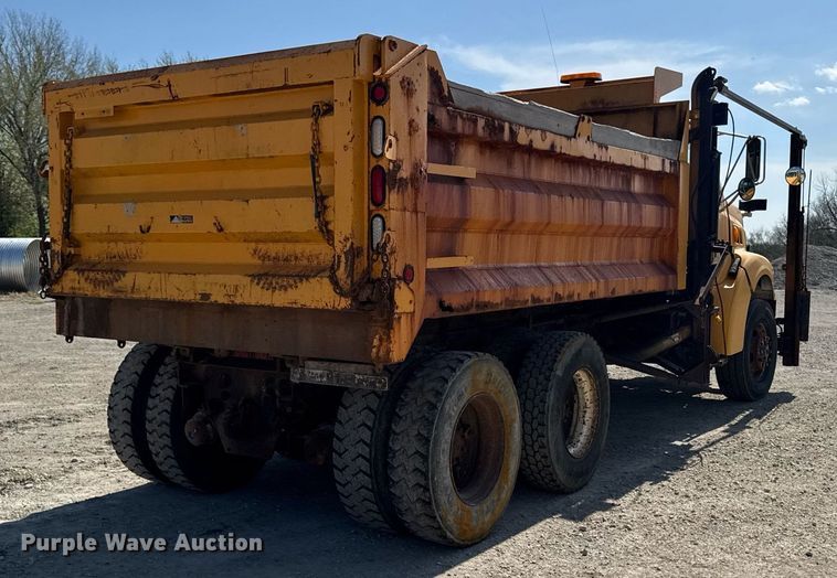 image for item DT0730 2000 Sterling LT9500 dump truck