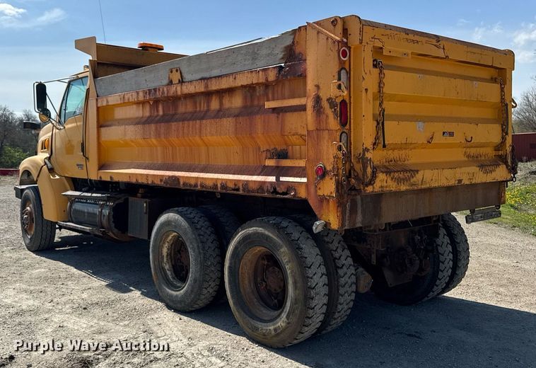 image for item DT0730 2000 Sterling LT9500 dump truck