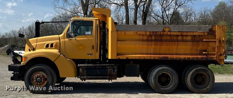 image for item DT0730 2000 Sterling LT9500 dump truck