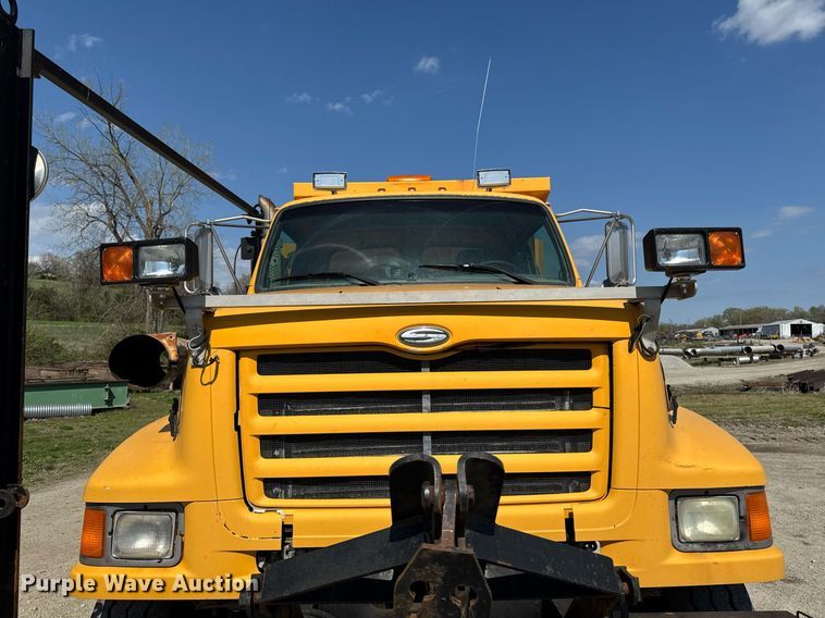 image for item DT0730 2000 Sterling LT9500 dump truck