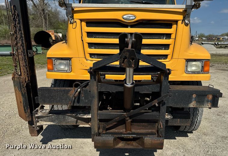 image for item DT0730 2000 Sterling LT9500 dump truck