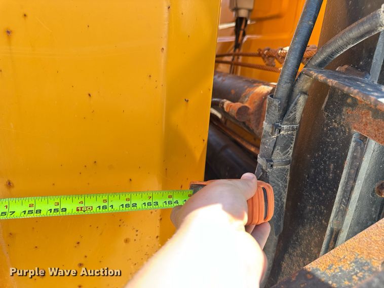 image for item DT0730 2000 Sterling LT9500 dump truck