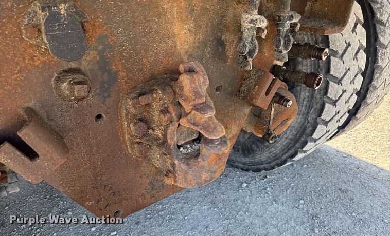 image for item DT0730 2000 Sterling LT9500 dump truck