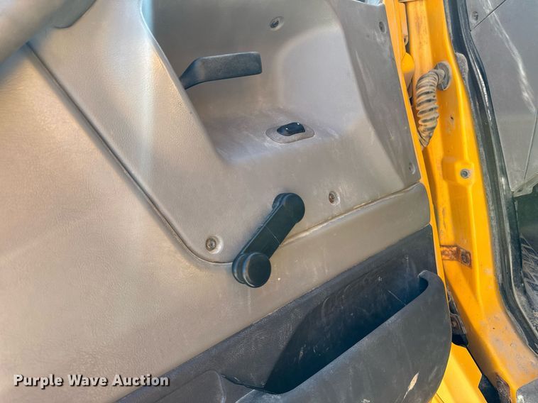 image for item DT0730 2000 Sterling LT9500 dump truck