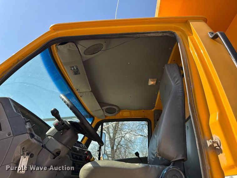 image for item DT0730 2000 Sterling LT9500 dump truck