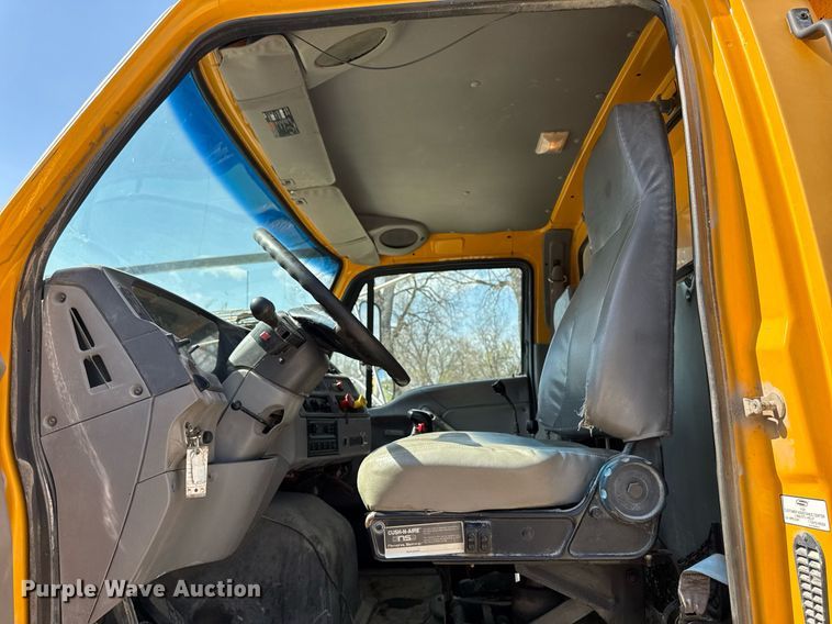 image for item DT0730 2000 Sterling LT9500 dump truck