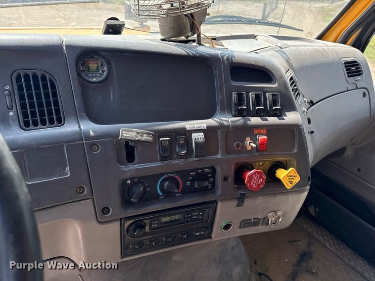 image for item DT0730 2000 Sterling LT9500 dump truck