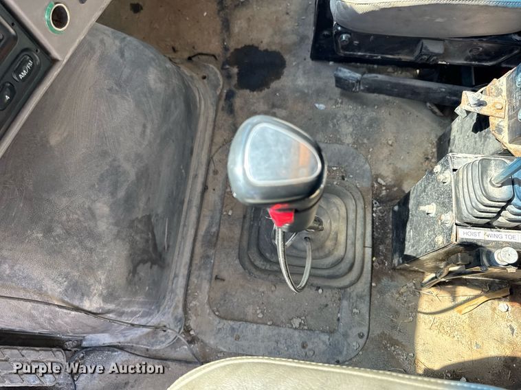 image for item DT0730 2000 Sterling LT9500 dump truck