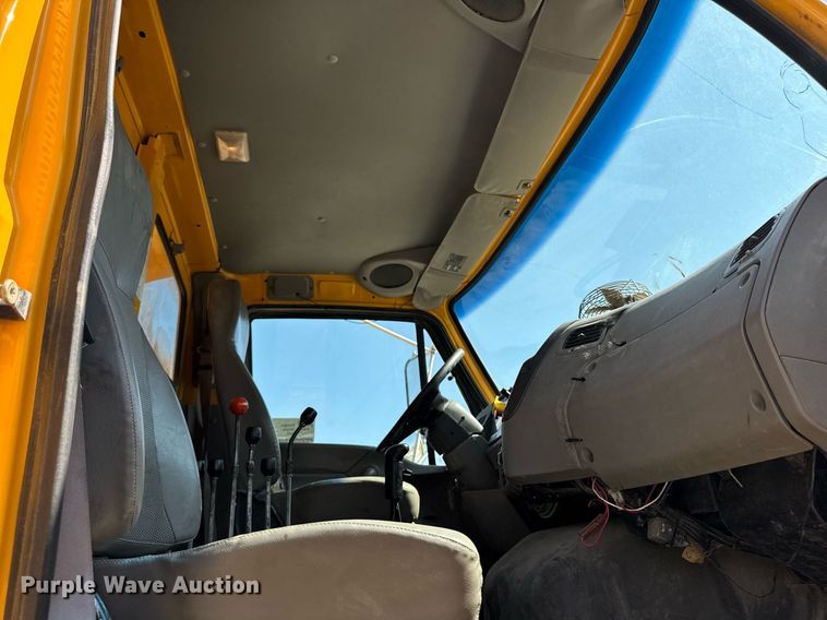 image for item DT0730 2000 Sterling LT9500 dump truck