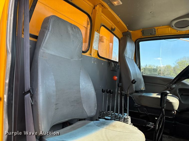 image for item DT0730 2000 Sterling LT9500 dump truck