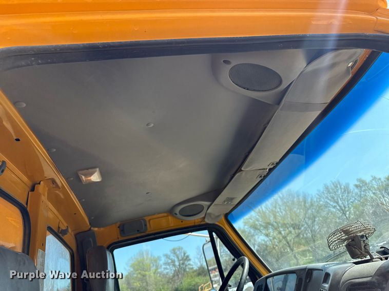 image for item DT0730 2000 Sterling LT9500 dump truck