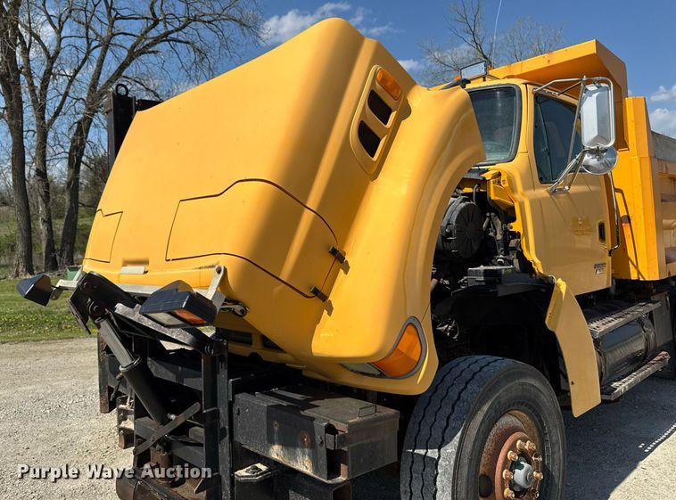 image for item DT0730 2000 Sterling LT9500 dump truck