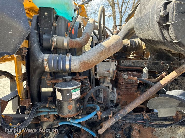 image for item DT0730 2000 Sterling LT9500 dump truck