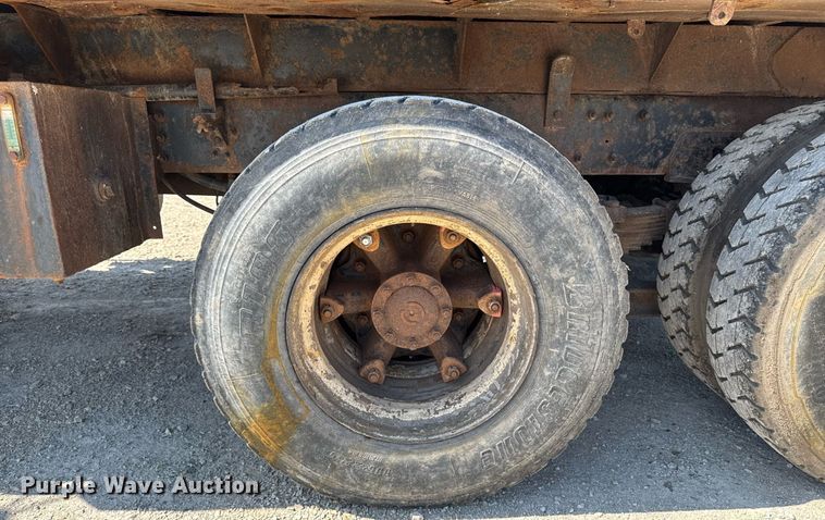 image for item DT0730 2000 Sterling LT9500 dump truck