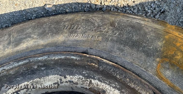 image for item DT0730 2000 Sterling LT9500 dump truck