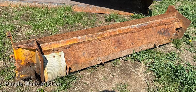 image for item DT0730 2000 Sterling LT9500 dump truck