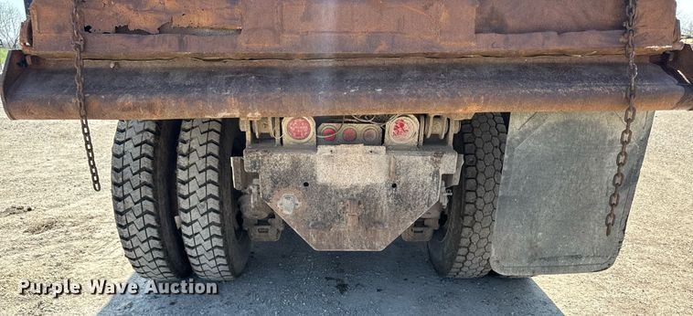 image for item DT0731 1998 Mack RD688S dump truck
