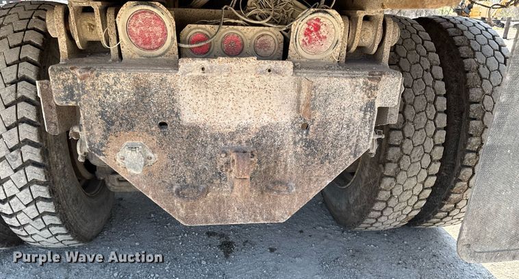 image for item DT0731 1998 Mack RD688S dump truck