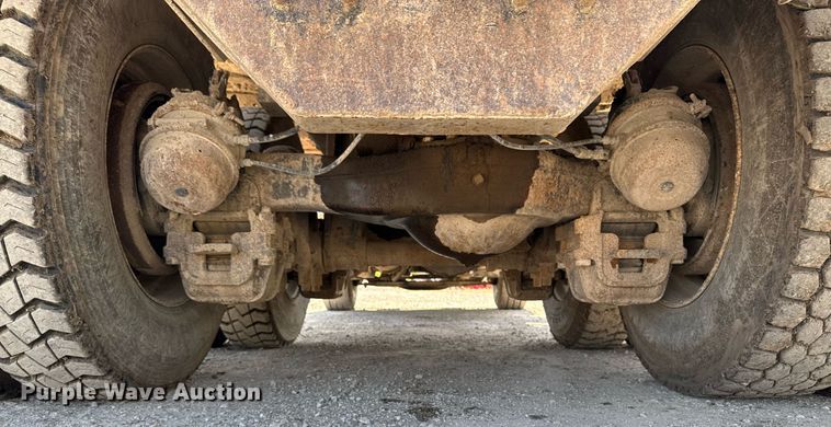 image for item DT0731 1998 Mack RD688S dump truck