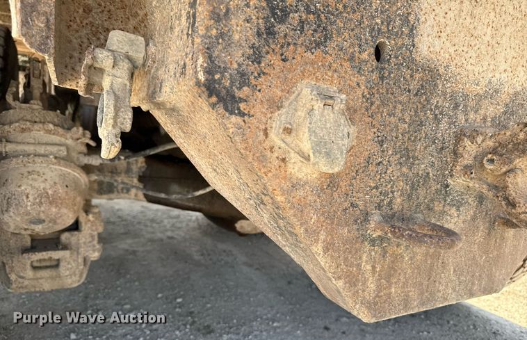 image for item DT0731 1998 Mack RD688S dump truck