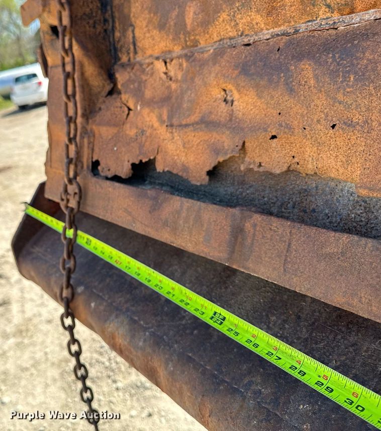 image for item DT0731 1998 Mack RD688S dump truck