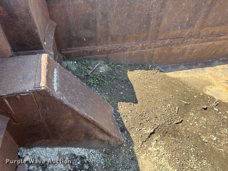 image for item DT0731 1998 Mack RD688S dump truck