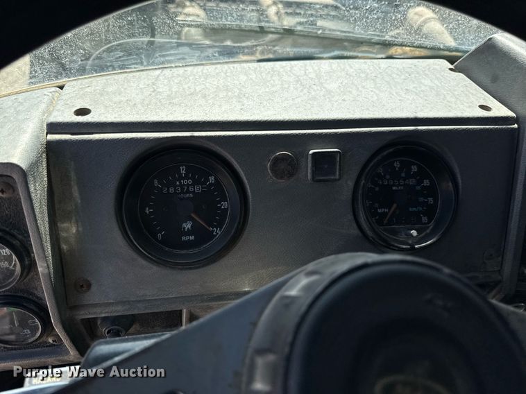 image for item DT0731 1998 Mack RD688S dump truck