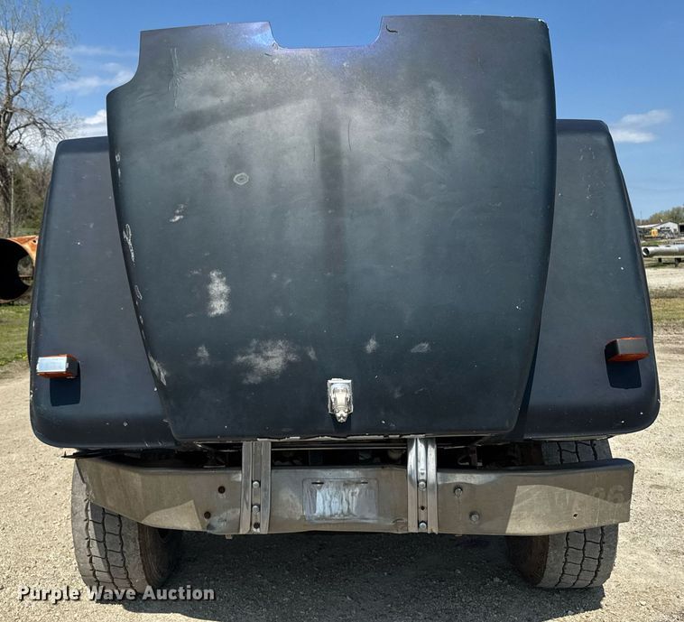 image for item DT0731 1998 Mack RD688S dump truck