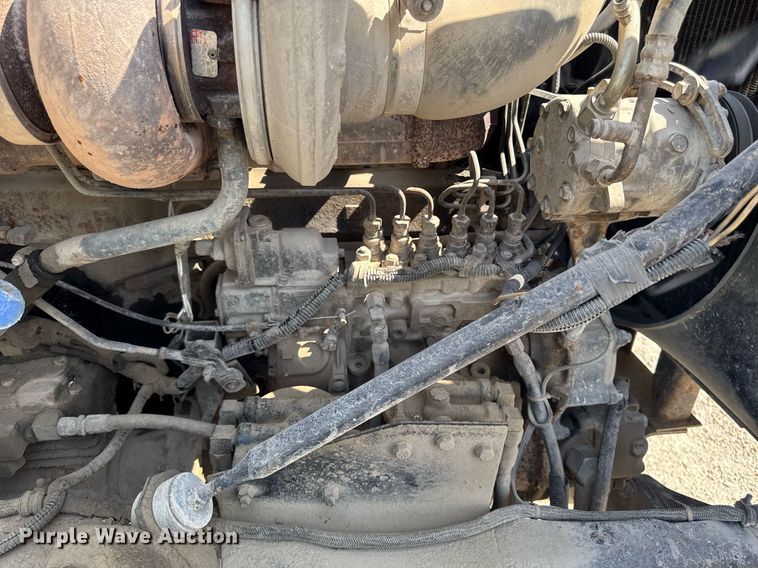 image for item DT0731 1998 Mack RD688S dump truck