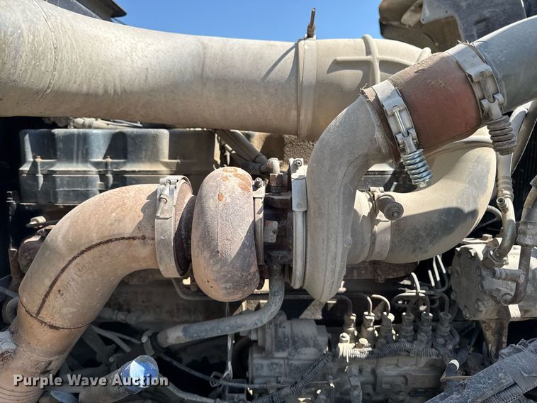 image for item DT0731 1998 Mack RD688S dump truck