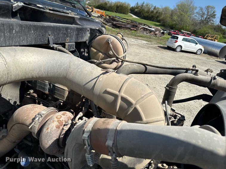 image for item DT0731 1998 Mack RD688S dump truck