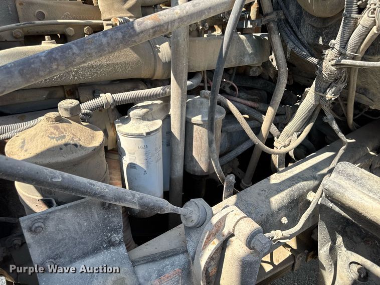 image for item DT0731 1998 Mack RD688S dump truck