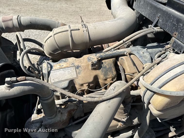 image for item DT0731 1998 Mack RD688S dump truck