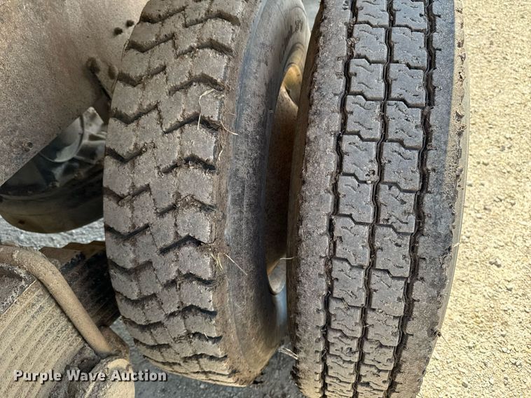 image for item DT0731 1998 Mack RD688S dump truck